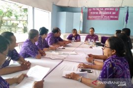 Anggota DPD "jemput bola" aspirasi pekerja Bali terkait RUU Cipta Kerja