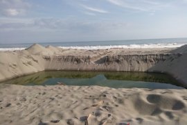 Warga Kaur surati Presiden Jokowi tolak tambang pasir besi