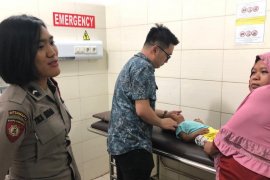 Kapolda  Sumut bantu balita penderita kelenjar getah bening