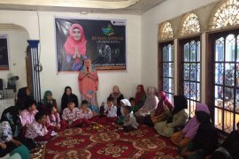 Anggota DPR Lisda Hendrajoni siapkan Rumah Singgah untuk keluarga pasien kurang mampu di Painan