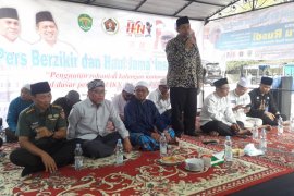 Wagub Ingatkan Wartawan Harus Kerja Keras