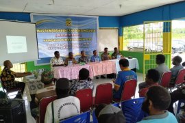 Polisi Mimika ajak warga Kampung Minabua jaga kamtibmas