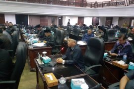 Fraksi PKS DPRD Sumbar pertanyakan ada penambahan objek interpelasi
