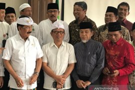 Anggota DPD harapkan COVID-19 tidak ganggu Haji 2020