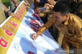 ASN Bangka Belitung gelar aksi solidaritas "Save Satpol PP"