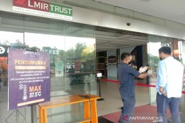 Antisipasi COVID-19, Lippo Plaza Kota Kendari cek suhu tubuh pengunjung