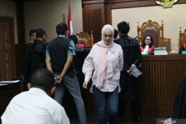 Wawan ajak artis Jennifer Dunn liburan ke Bali dan Melbourne