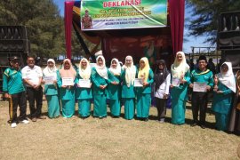 Lisda Hendrajoni ajak perempuan Pesisir Selatan tes IVA, ini tujuannya