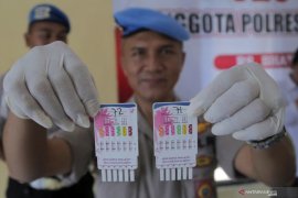 Pemeriksaan urin anggota Polri