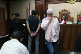 Pengakuam Jennifer Dunn di sidang Tipikor Wawan