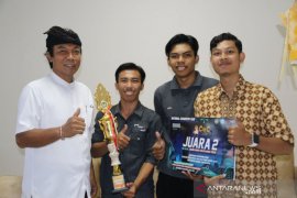 Mahasiswa Undiksha ciptakan alat kontrol listrik jarak jauh