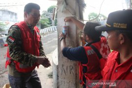 PMI Jember sediakan antiseptik  di fasilitas umum antisipasi COVID-19