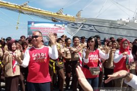 Danlantamal VI bersama 300 Saka Bahari Pramuka gelar "tiktok" cuci tangan