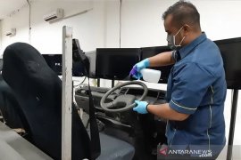 Telaah - Literasi wabah Corona meredam kepanikan