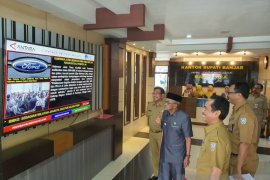 Pemkab Banjar pasang tiga display informasi di area publik