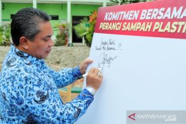 Wali kota luncurkan program sekolah bebas sampah plastik
