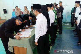 Pengawas kelurahan dan desa di HST resmi dilantik