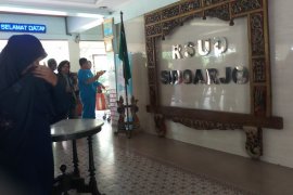 Tiga rumah sakit rujukan di Sidoarjo rawat lima pasien dalam pengawasan COVID-19