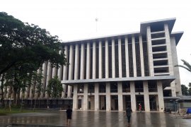 Imam Besar Istiqlal anjurkan yang tidak Shalat Jumat tingkatkan ibadah di rumah