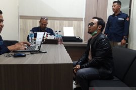 Vokalis band Hello diperiksa polisi terkait kasus investasi bodong MeMiles