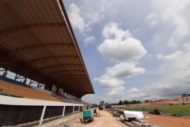 Peresmian Stadion Dompak ditunda