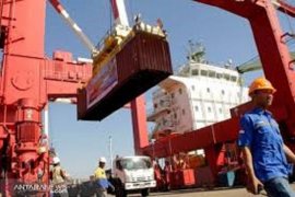 Indonesia posts US$743.4 million trade balance surplus in March 2020