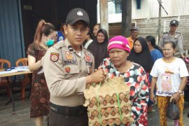 Unik, nenek Indonesia berasal dari Concong Riau