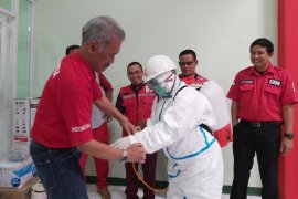 PMI DIY menyiapkan personel bantu penyemprotan disinfektan di area publik