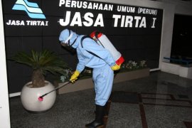 Waspada COVID-19, Jasa Tirta I sterilisasi kantor dan lokasi wisata