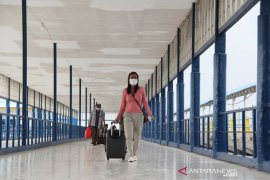 Karyawan Perusda Pelabuhan Dumai mengeluh gaji dibayar separuh