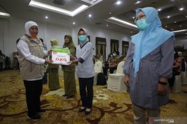 Bantuan APD untuk Tenaga Medis