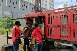 Telkom memperkuat sinyal di Rumah Sakit Darurat COVID-19