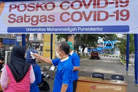 UMP bagikan cairan antiseptik dan dirikan Posko COVID-19 (VIDEO)