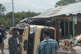 Seorang anak tewas terjepit truk terbalik di Bener Meriah
