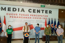 Tokopedia, OVO dan Grab bersatu perangi COVID-19