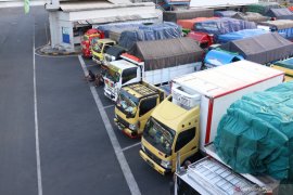 Antrean Kendaraan di Pelabuhan Ketapang