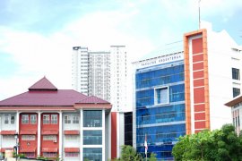 UM Surabaya beri nilai untuk mahasiswa relawan COVID-19