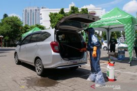 Grab perkuat gerakan perangi penyebaran COVID-19 di Surabaya