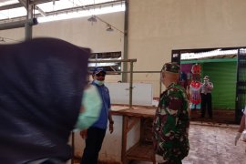 DPRD Lampung bersama Pokdarkamtibmas Labuhan Maringgai Cegah Corona Page 3 Small