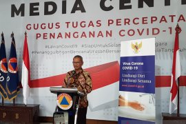 Jubir Pemerintah: Hasil negatif tes cepat tidak jamin bebas  COVID-19