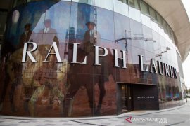 Ralph Lauren donasikan ratusan ribu masker dan APD