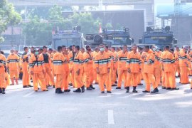 Polda Sumut, Kodam I/BB, BPBD lakukan penyemprotan massal untuk antisipasi COVID-19