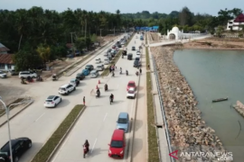 Pembangunan tahap dua jalan wisata Toronipa-Kendari selesai dilelang