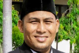 Penanganan pasien demam di Aceh Barat wajib pakai APD, warga diimbau tidak panik