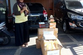 Kami Mosa salurkan  APD untuk tenaga medis