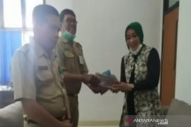Siswa SMKN 1 Tanjung menyumbang masker buatan sendiri