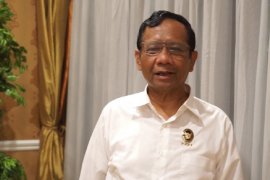 Mahfud MD pastikan pemerintah pusat-daerah kompak tangani COVID-19