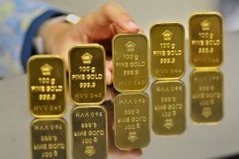 Emas naik karena investor mencari aset aman di tengah ketegangan AS-China