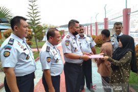 Keluarga anak yang mendapatkan asimilasi bersyukur dapat laksanakan ibadah Ramadan bersama