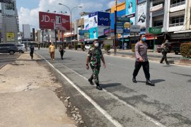 Pengalihan Jalan Gajah Mada di Pontianak percontohan penanganan COVID-19